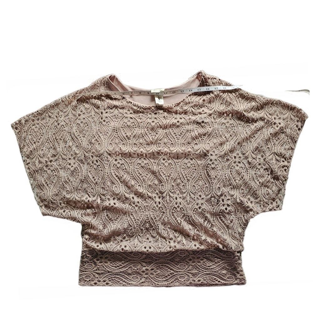 Brittany Black Elegant Lace Women's 3/4 Sleeve Banded Bottom Tank Lace Top - Picture 8 of 12